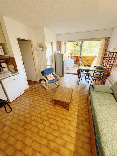 50 / Residence BRUYÈRES<br>Ref. 50